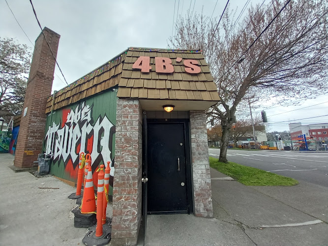 Member 4Bs Tavern in Seattle 